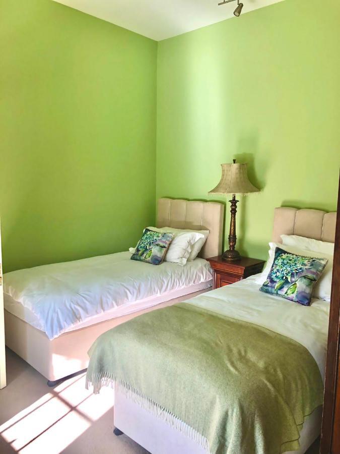 2 Bed Courtyard Apartment At Rockfield House Kells In Meath - Short Term Let מראה חיצוני תמונה